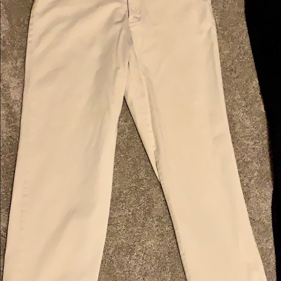 3 pair of Lee khaki pants - Picture 4 of 7